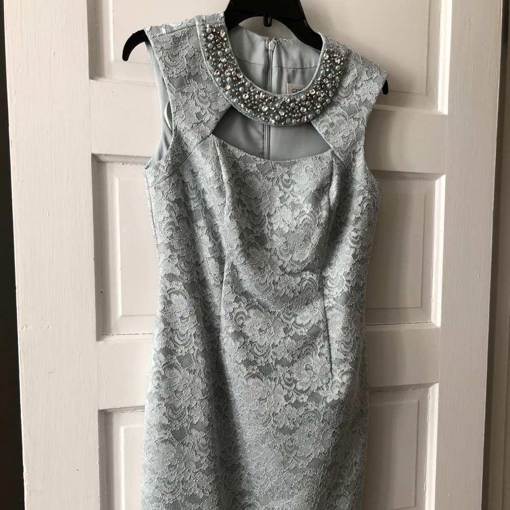 Eliza J size 4 pale green lace dress